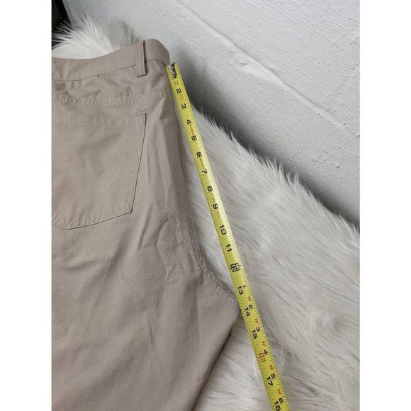 Vineyard Vines 5 Pocket On The Go Pants Men's 40 x 32" Tan Perfomance Stretch - Picture 4 of 7
